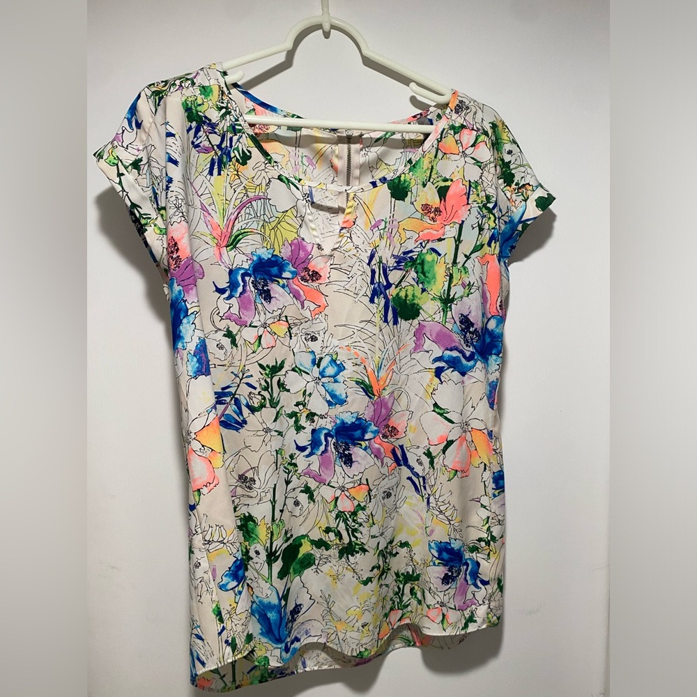 Women’s Express shirt
